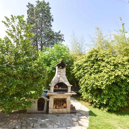 Holiday Home In Pula/Istrien 11083 Veruda