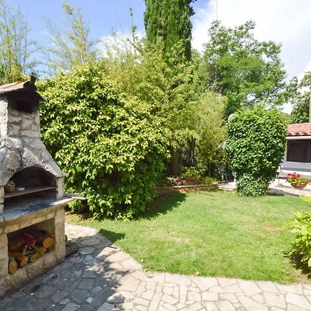 Holiday Home In Pula - Istrien 11083 Semesterbostad